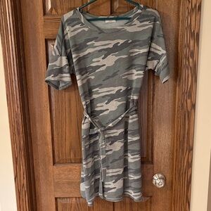JODIFL Gray Camouflage Midi Dress